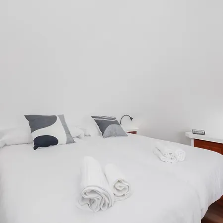 Ático Dúplex con Terrazas Privadas Vigo Centro 2 hab ツ by Rias Baixas Rentals