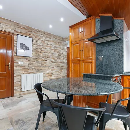 Apartamento Ático Dúplex con Terrazas Privadas Vigo Centro 2 hab ツ by Rias Baixas Rentals